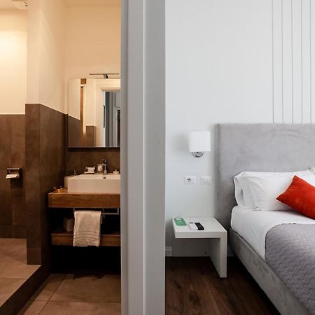 Eighty Four Luxury Rooms Rome Bagian luar foto